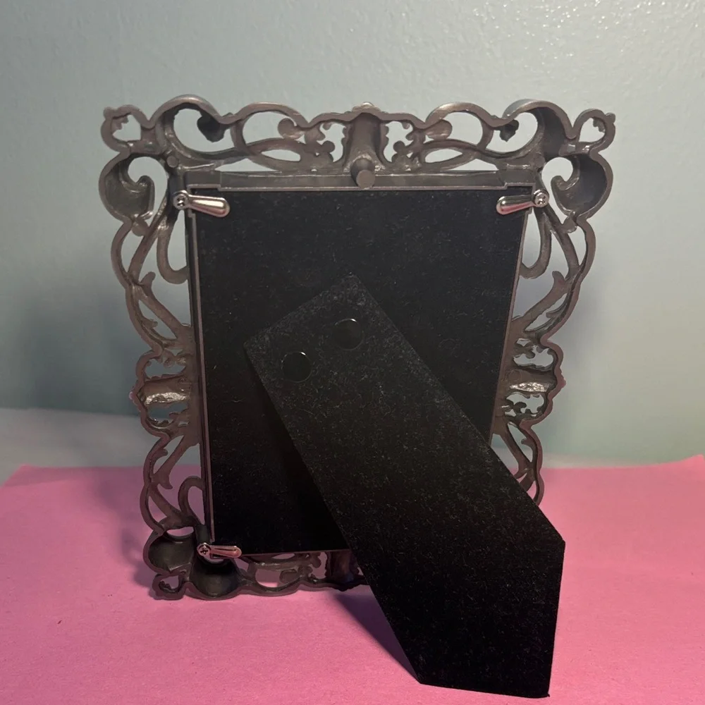 Pewter Finished Ornate Double Picture Frame